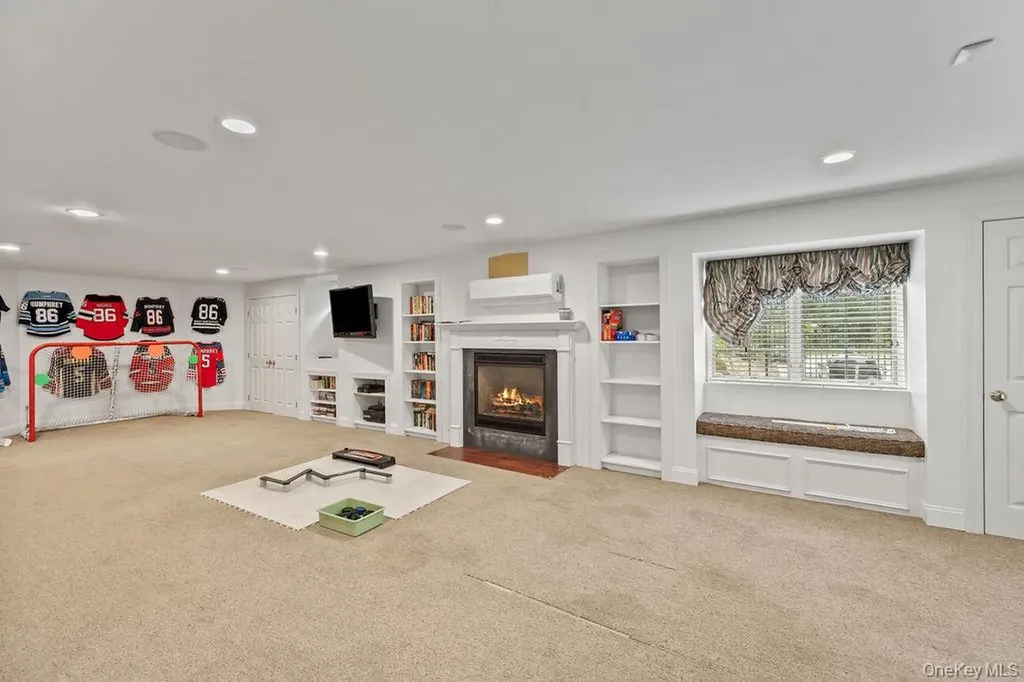 24 Oxford Drive Suffern NY 10901