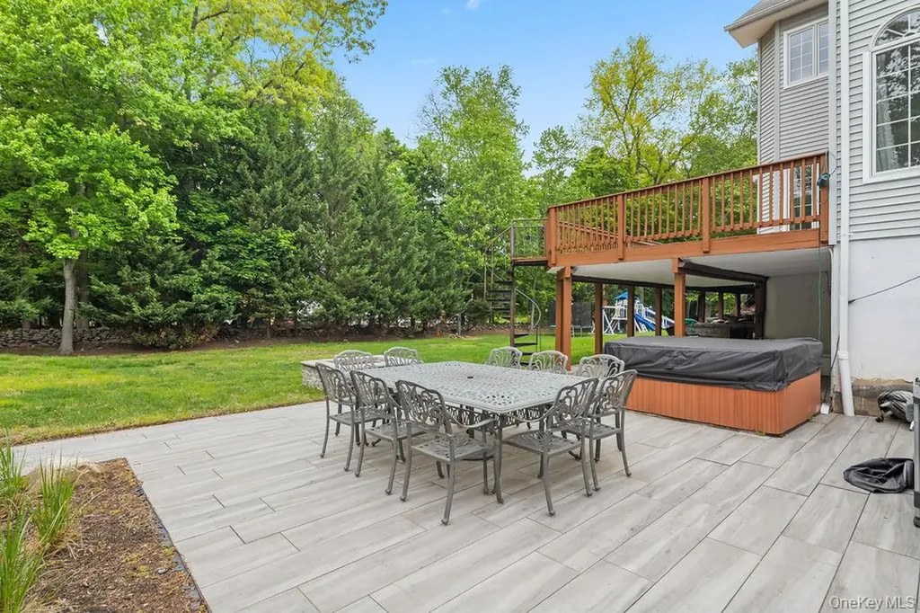 24 Oxford Drive Suffern NY 10901