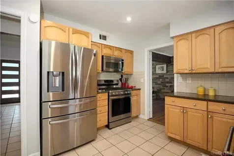304 Surrey Drive New Rochelle NY 10804
