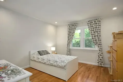 304 Surrey Drive New Rochelle NY 10804