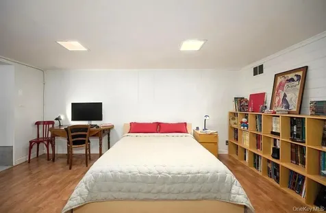 304 Surrey Drive New Rochelle NY 10804