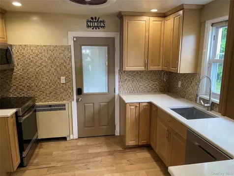 36 Maryton Road White Plains NY 10603