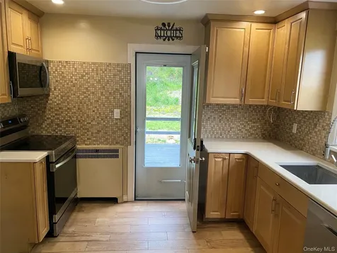 36 Maryton Road White Plains NY 10603