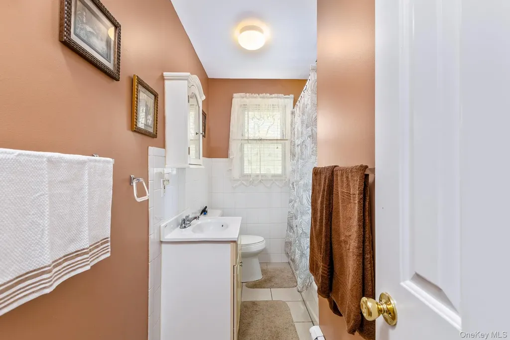 17 Biltmore Drive Mastic Beach NY 11951