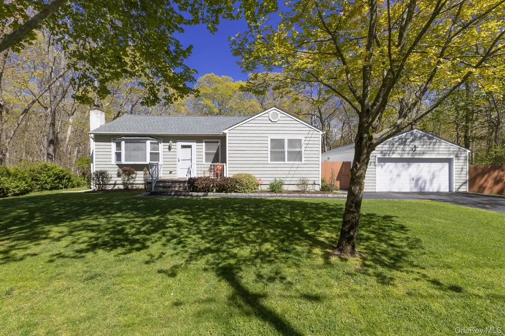 17 Biltmore Drive Mastic Beach NY 11951