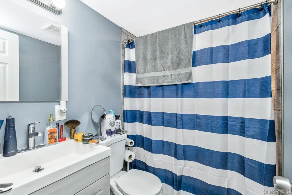 17 Biltmore Drive Mastic Beach NY 11951