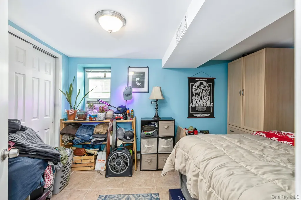 17 Biltmore Drive Mastic Beach NY 11951