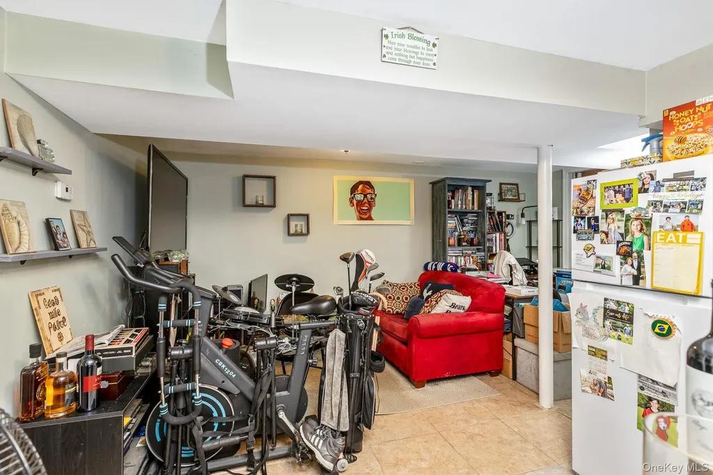 17 Biltmore Drive Mastic Beach NY 11951