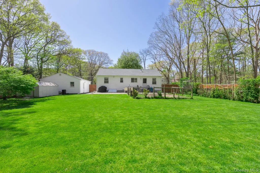 17 Biltmore Drive Mastic Beach NY 11951