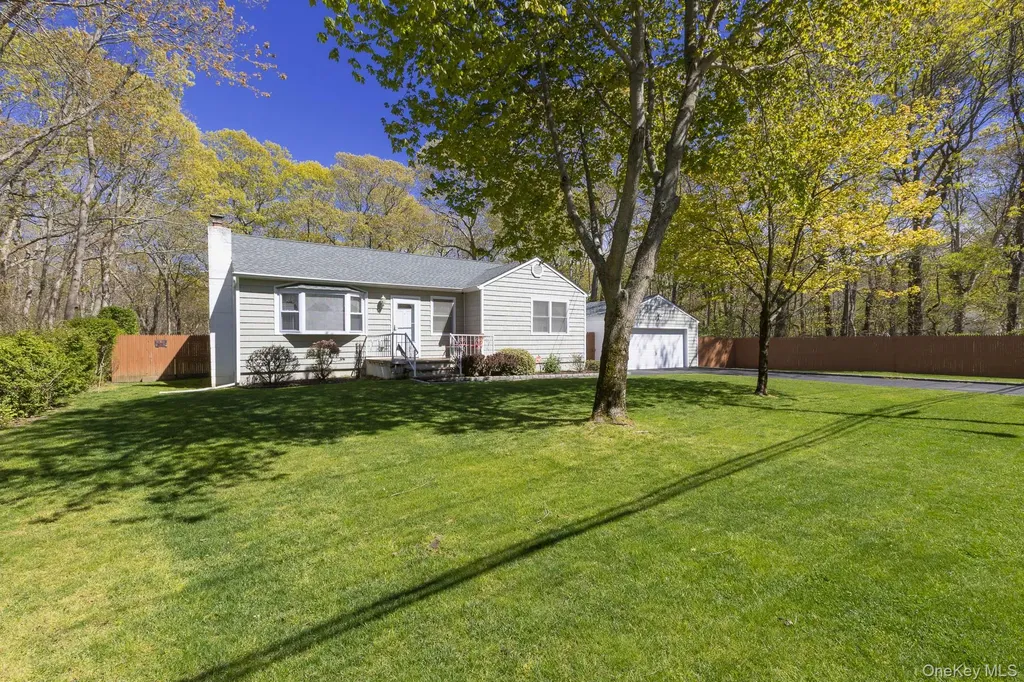 17 Biltmore Drive Mastic Beach NY 11951