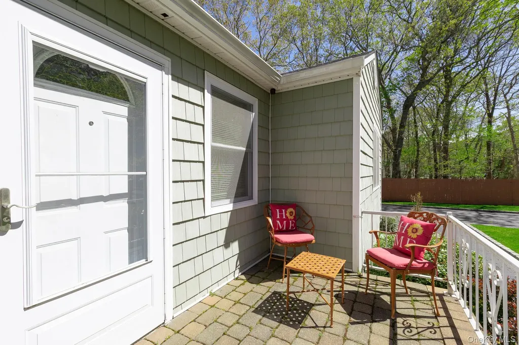 17 Biltmore Drive Mastic Beach NY 11951