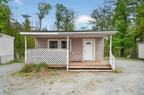 48-50 Horseshoe Lake Road Kauneonga Lake NY 12749