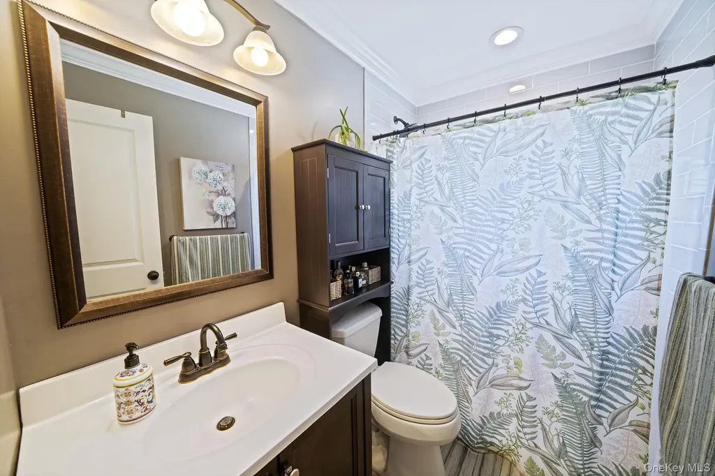 35 Fairharbor Drive Patchogue NY 11772