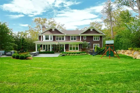 35 Mimosa Drive East Hills NY 11576