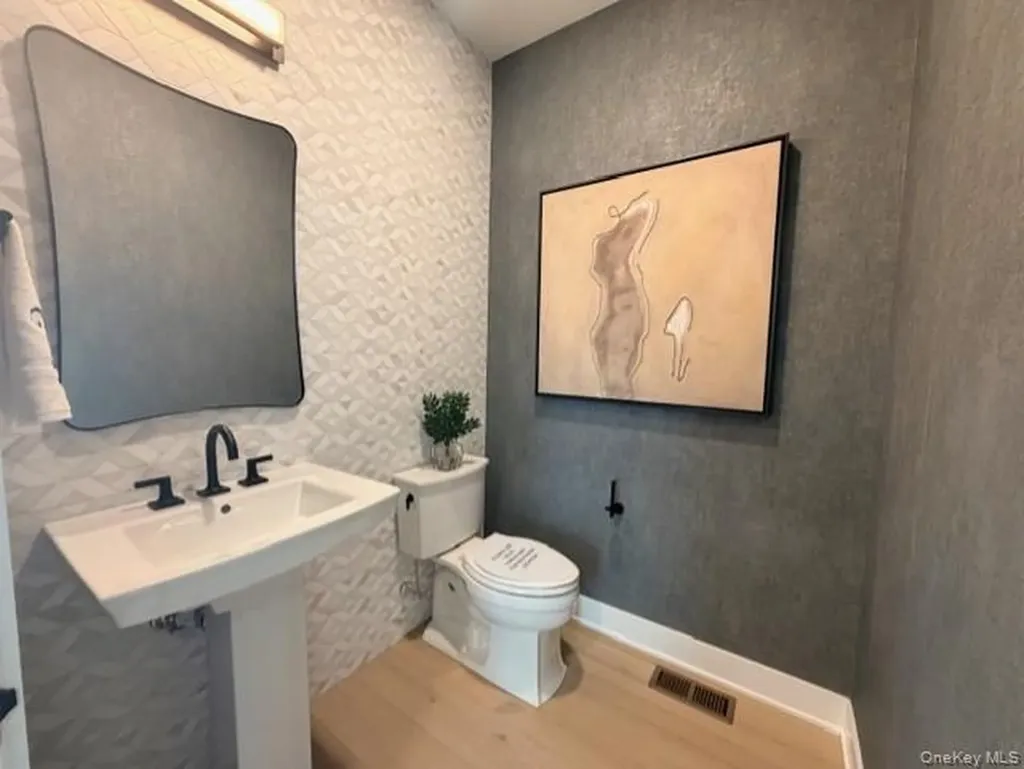 3 Victor Lane Yonkers NY 10710
