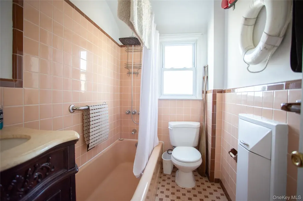 272 Laurelton Boulevard Long Beach NY 11561