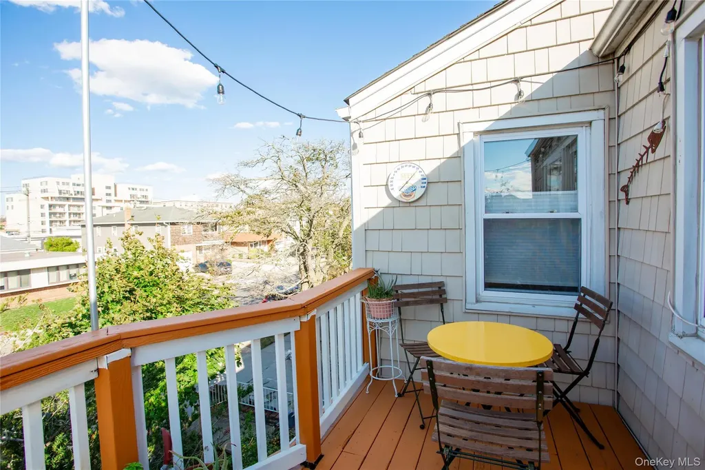 272 Laurelton Boulevard Long Beach NY 11561