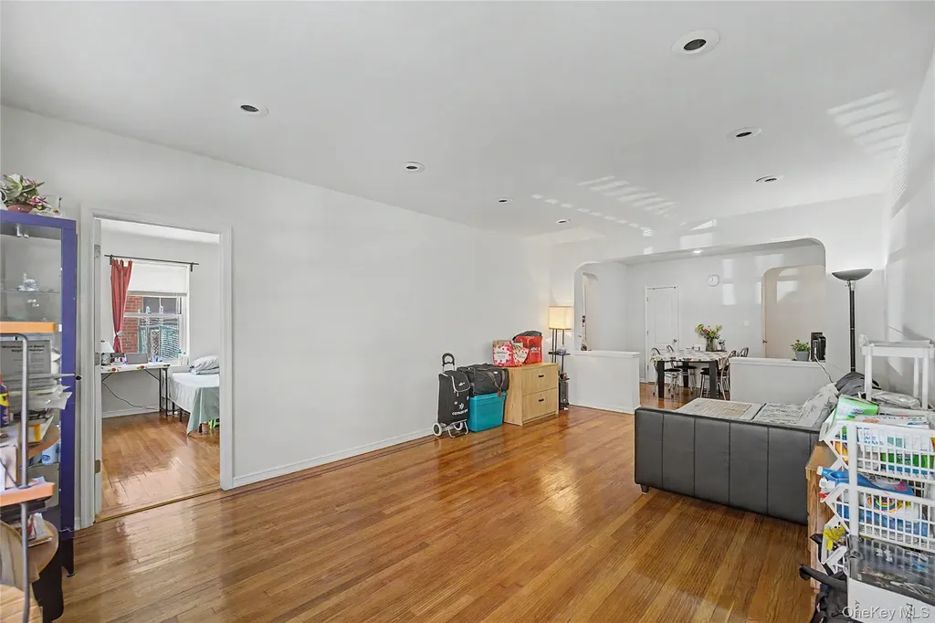 69-11 Yellowstone Boulevard Forest Hills NY 11375