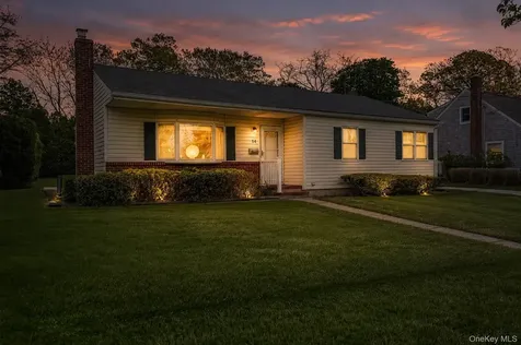 14 George Court Bellport Village NY 11713