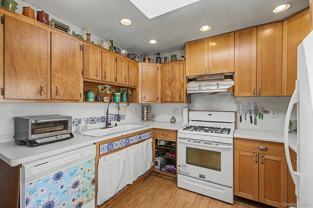 15 Beverly Road Yonkers NY 10710