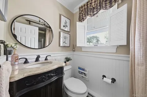 17 Milburn Road South Setauket NY 11720