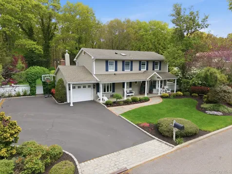 17 Milburn Road South Setauket NY 11720