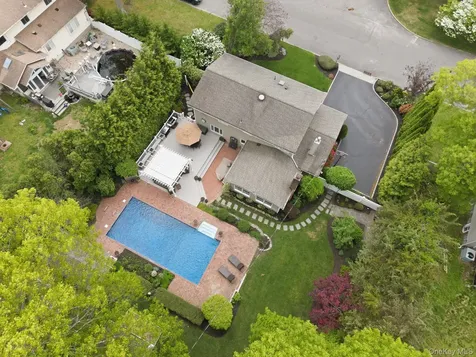 17 Milburn Road South Setauket NY 11720