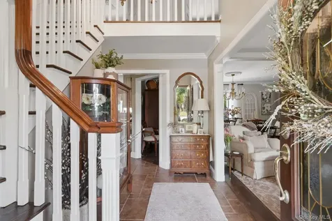 17 Milburn Road South Setauket NY 11720