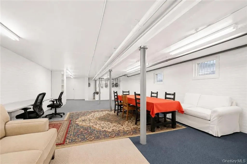 827 49th Street Brooklyn NY 11220