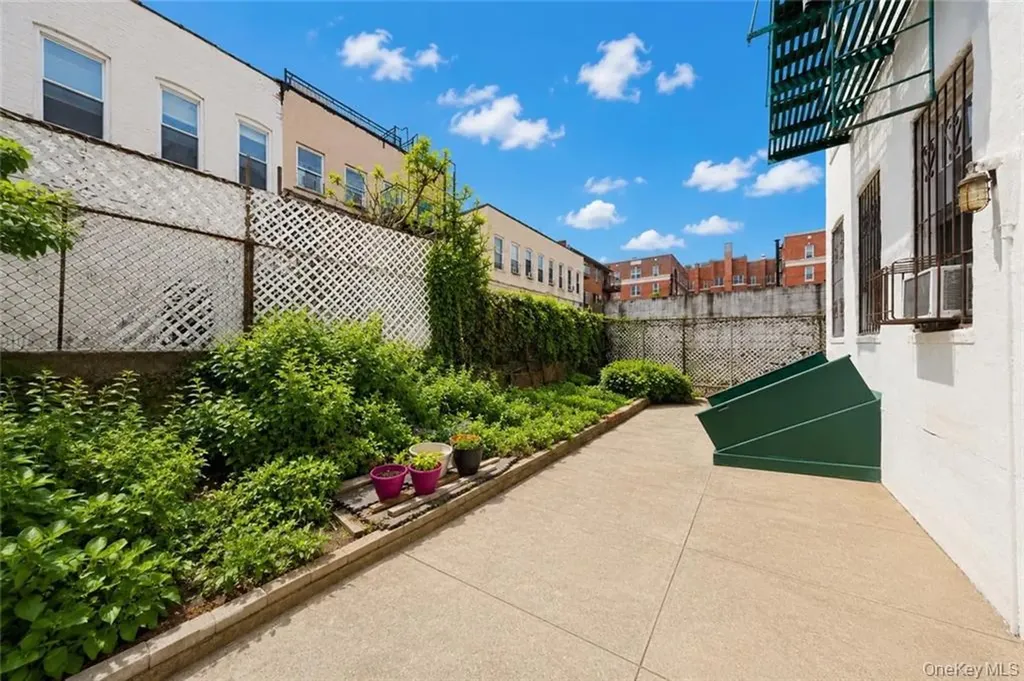 827 49th Street Brooklyn NY 11220