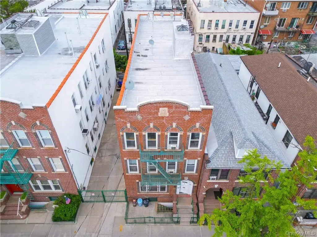 827 49th Street Brooklyn NY 11220