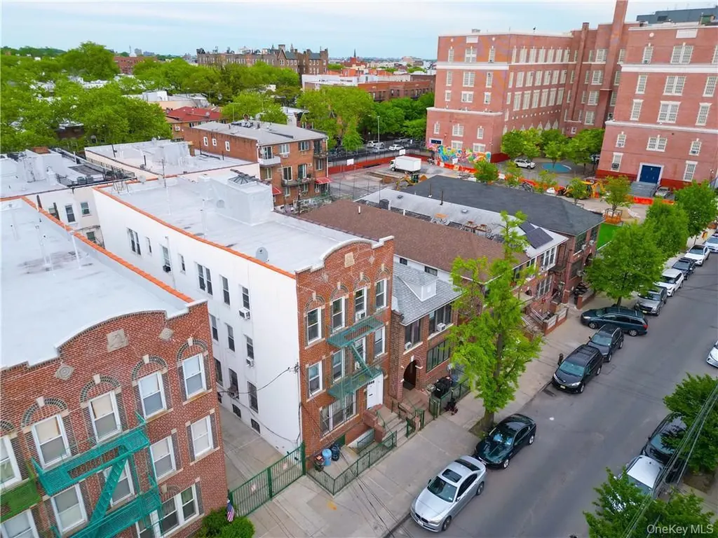 827 49th Street Brooklyn NY 11220