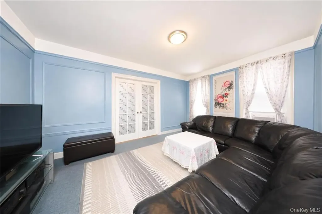 827 49th Street Brooklyn NY 11220
