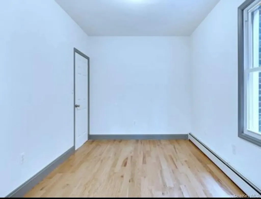 2881 Roberts Avenue Bronx NY 10461