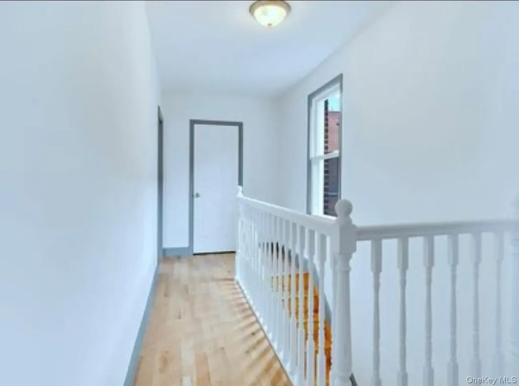 2881 Roberts Avenue Bronx NY 10461