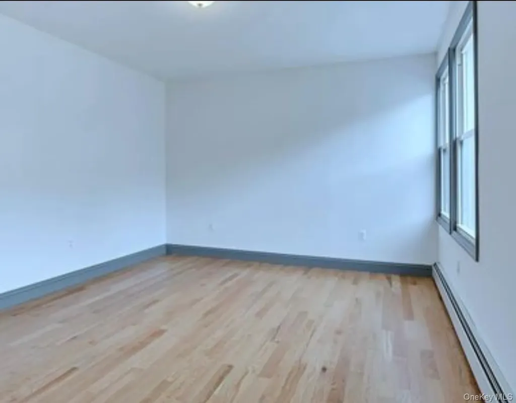 2881 Roberts Avenue Bronx NY 10461