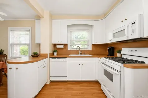 147-29 68th Road Kew Garden Hills NY 11367