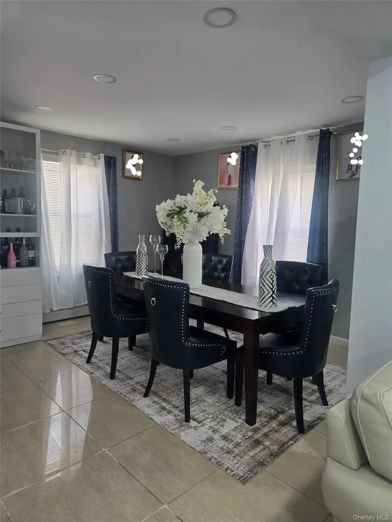 147 Elizabeth Avenue Hempstead NY 11550
