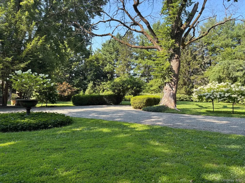 2461 Salt Point Turnpike Clinton Corners NY 12514