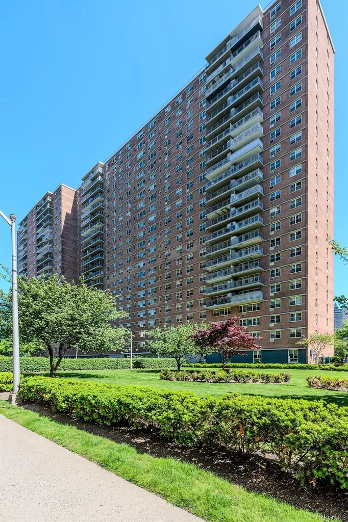 2930 W 5th Street Brooklyn NY 11224