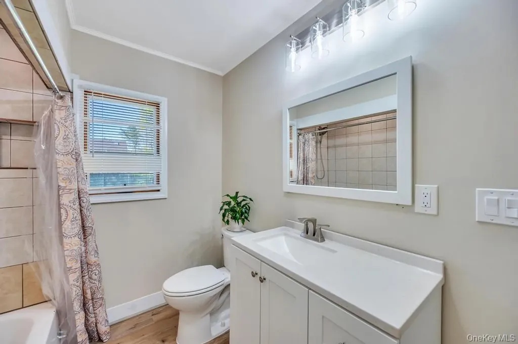 59 Applegate Drive Mastic NY 11950