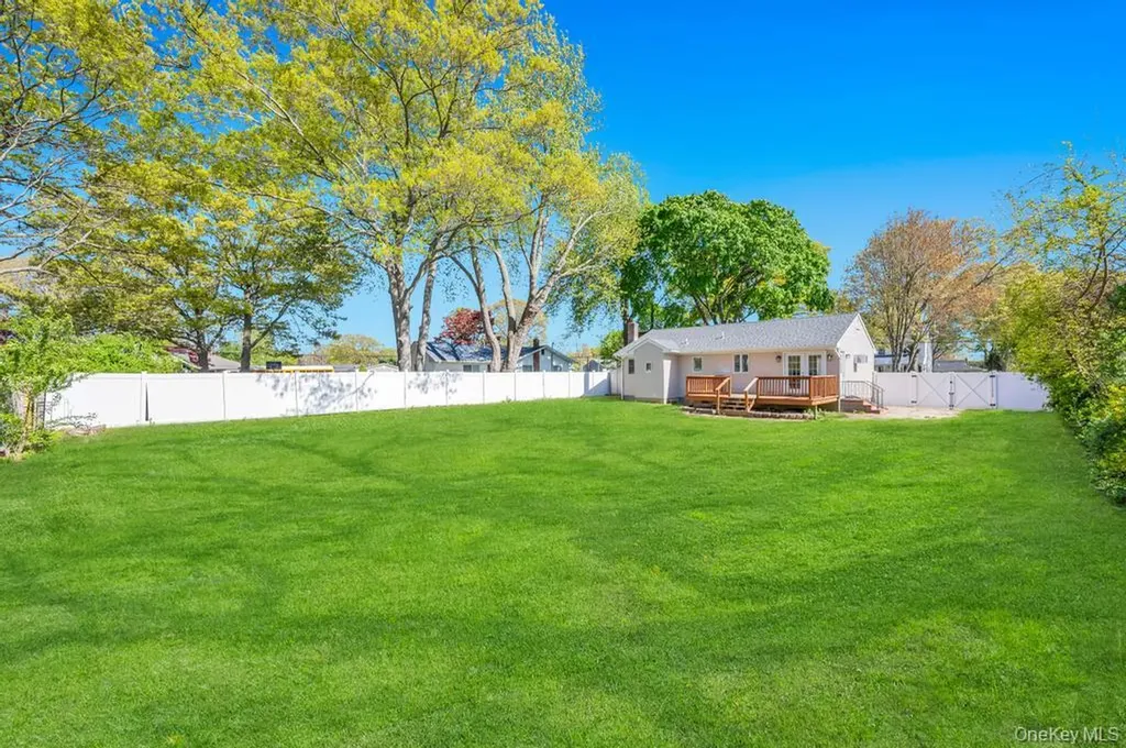 59 Applegate Drive Mastic NY 11950