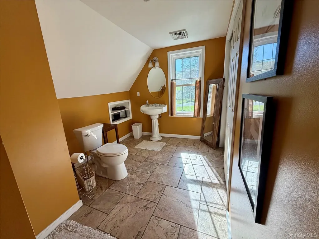 519 County Route 164 Callicoon NY 12723