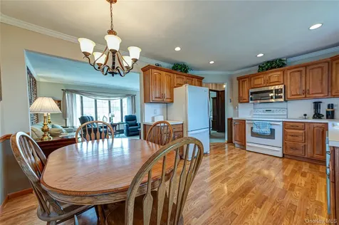 255 N Albany Avenue Massapequa NY 11758