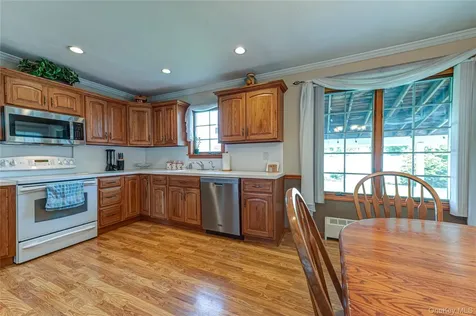 255 N Albany Avenue Massapequa NY 11758