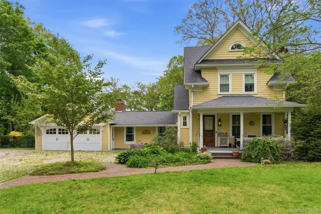 32 Timberline Drive Huntington NY 11743