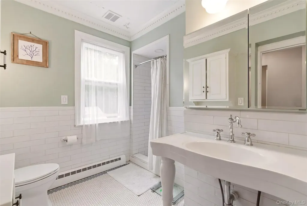 32 Timberline Drive Huntington NY 11743