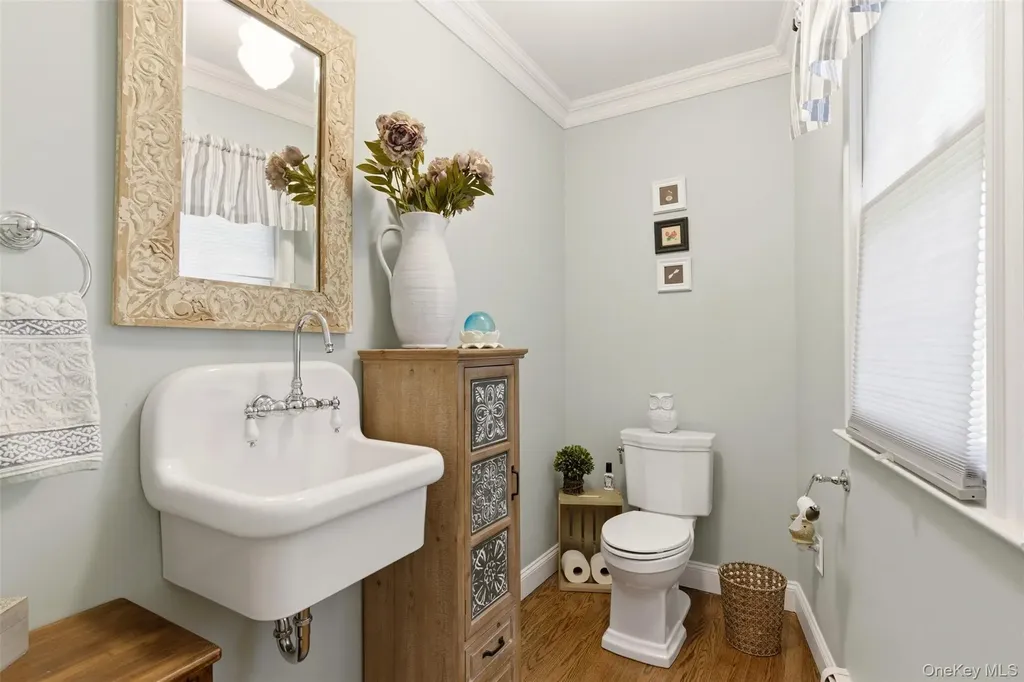 32 Timberline Drive Huntington NY 11743