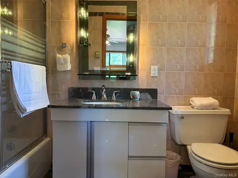 94 Gina Lane Smallwood NY 12778