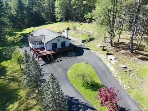 94 Gina Lane Smallwood NY 12778
